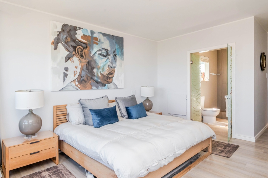 3 Bedroom Property for Sale in Bantry Bay Western Cape